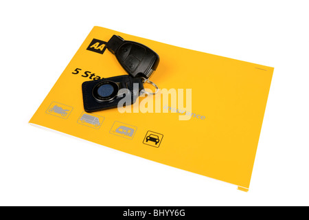 AA Auto Versicherung vor einem weißen Hintergrund Stockfoto