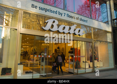 Bata Schuh speichern Vaclavske Namesti Platz Prag Tschechische Republik Europa Stockfoto