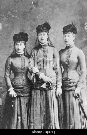 Töchter von König Eduard VII., Prinzessin Maud, Louise und Victoria von Wales, 1886. Ersteller: Unbekannt. Stockfoto