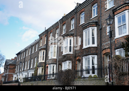 Stadt-Reihenhäuser Brüder Terrasse und Süd Esplanade City of York in North Yorkshire England Uk Stockfoto