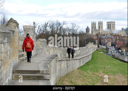 Die Stadtmauer von York in North Yorkshire England Uk Stockfoto