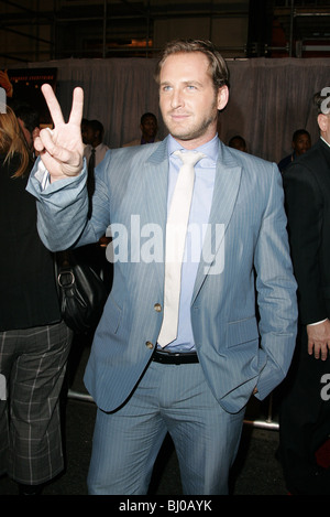 JOSH LUCAS GLORY ROAD WORLD PREMIERE HOLLYWOOD LOS ANGELES USA 5. Januar 2006 Stockfoto