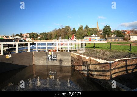 Exeter Kai an einem sonnigen Wintertag auf Kanalschleuse Stockfoto