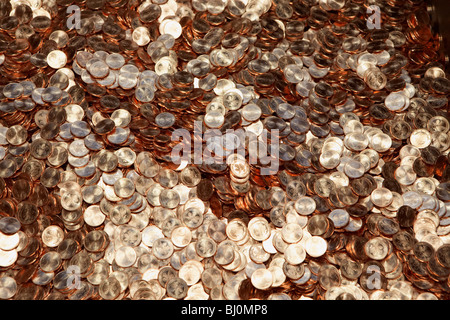 Frisch gebackenen 5-Cent-Münzen in der staatlichen Münze Berlin Stockfoto