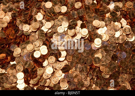 Frisch gebackenen 5-Cent-Münzen in der staatlichen Münze Berlin Stockfoto