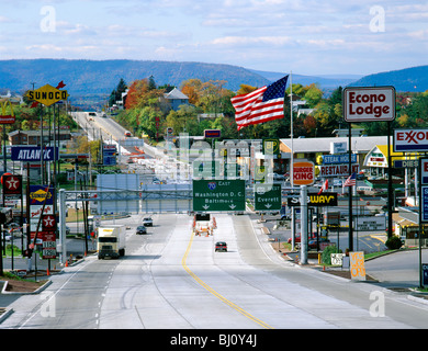 Breezewod, Pennsylvania, "Stadt des Motels" und Fast-Food, Ausfahrt 12 der Pennsylvania Turnpike und Interstate 70 Stockfoto