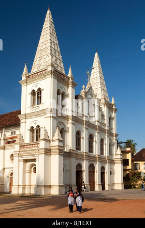 Indien, Kerala, Kochi, Fort Cochin, katholische Kathedrale, ehemalige Basilika Santa Cruz Kirche außen Stockfoto