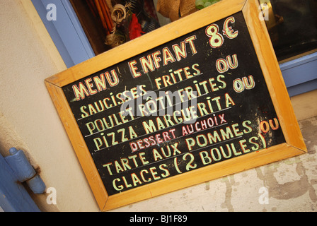 Menü im Restaurant Paris Montmartre-Paris-Frankreich Stockfoto