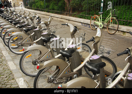 Velib Fahrräder zu mieten in Montmartre Paris Frankreich Stockfoto