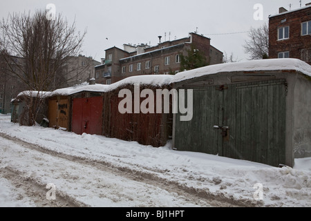 Alten farbigen Garagen in der Praga Nachbarschaft Warschau, Polen, Osteuropa, EU Stockfoto