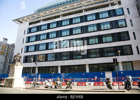 Erweiterung auf BBC Broadcasting House nähert sich Fertigstellung, London Stockfoto