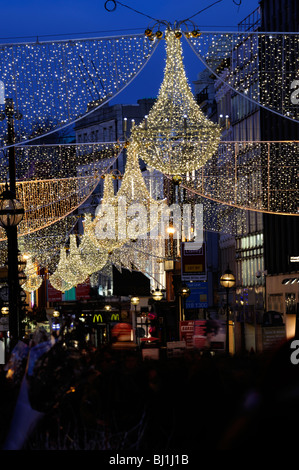  Weihnachten  Lichter  Dekorationen  Grafton Street Dublin 