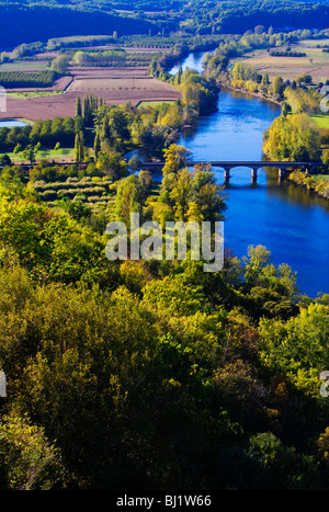 Französische Fluss Dordogne, (von Domme gesehen) Südwest-Frankreich, Europa Stockfoto