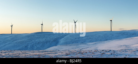 Grün kan Windfarm in die Ochil Hills, Perth und Kinross, Schottland, Großbritannien. Stockfoto