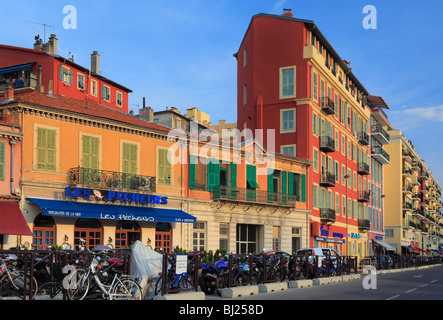 Straßenszene in Nizza an der französischen riviera Stockfoto