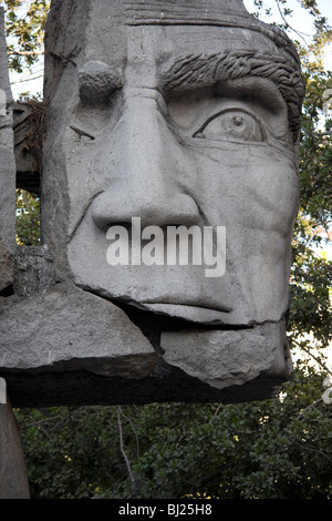 Indigene Völker Skulptur, Santiago, Chile, Südamerika Stockfoto