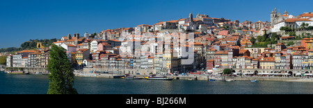 Portugal, Porto, die Ribeira Bezirk und Douro-Fluss Stockfoto