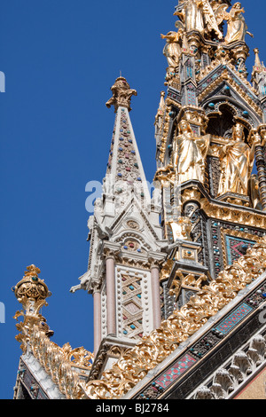 Detail vom Baldachin der Albert Memorial Kensington Gardens-London Stockfoto