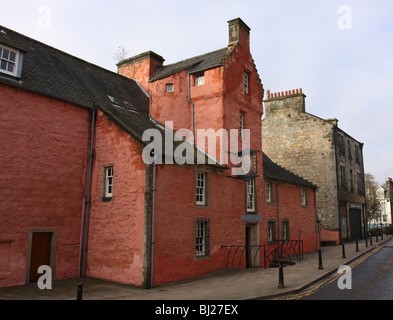 Die Außenseite des Abtes Haus Heritage Center Dunfermline Fife in Schottland März 2010 Stockfoto