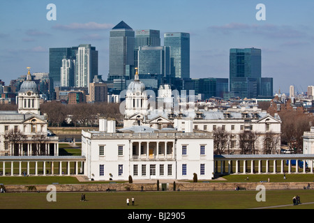 Queens House und Canary Wharf von Greenwich Hill gesehen Stockfoto