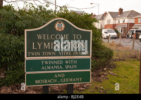 Willkommen in Lymington Zeichen Stockfoto