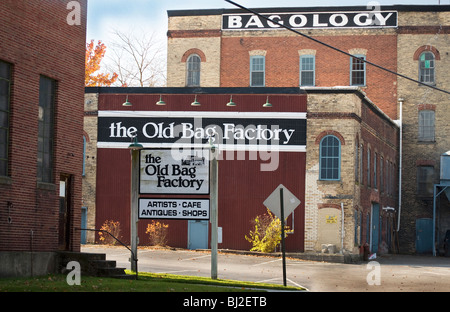 Die alte Tasche-Fabrik in Goshen, Indiana ist berühmt für sein Handwerk und Antiquitätenläden. Stockfoto