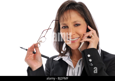 Geschäftsfrau auf Handy und Pferch und Gläser auf einem weißen Hintergrund isoliert Stockfoto