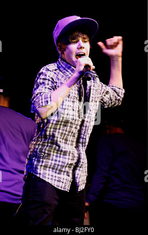 JUSTIN BIEBER - US-Rock-Sängerin im Hollywood Palladium am 14. Februar 2010 in Hollywood, Kalifornien. Stockfoto