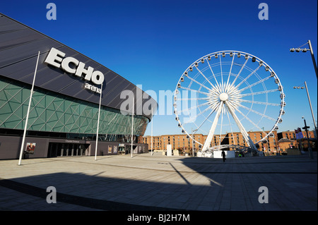 Liverpool Echo Arena und Kings Dock Liverpool Liverpool im Auge. Stockfoto