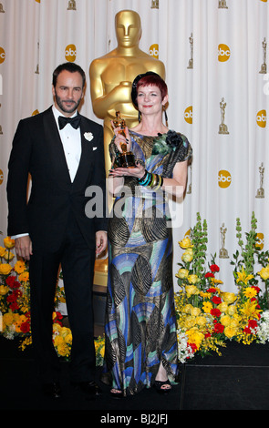 SANDY POWELL TOM FORD 82. ACADEMY AWARDS Presse Raum KODAK THEATRE HOLLYWOOD USA 7. März 2010 Stockfoto