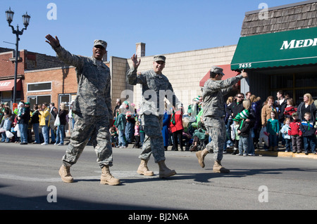 US Armee-Krieg-Veteranen. 2010 St. Patricks Day Parade. Forest Park, Illinois. Stockfoto