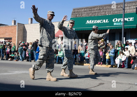 US Armee-Krieg-Veteranen. 2010 St. Patricks Day Parade. Forest Park, Illinois. Stockfoto