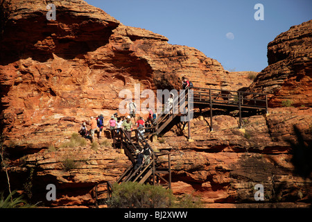 Reisegruppe im Kings Canyon, Teil des Watarrka National Park, Northern Territory, Australien Stockfoto