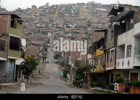 PERU-Straßenszene in Pamplona Alta, Lima. Foto (C) Sean Sprague 2009 Stockfoto