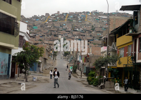 PERU-Straßenszene in Pamplona Alta, Lima. Foto (C) Sean Sprague 2009 Stockfoto