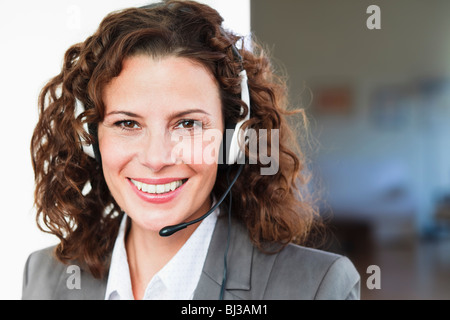 Weibliche Call-Center Agent Portrait Stockfoto