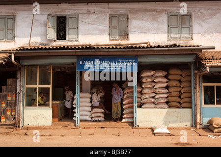 Indien, Kerala, Calicut, Kozhikode, Big Bazaar, Mohammedali und Söhne Reis-Kaufmann und Lebensmittel-Großhändler Stockfoto