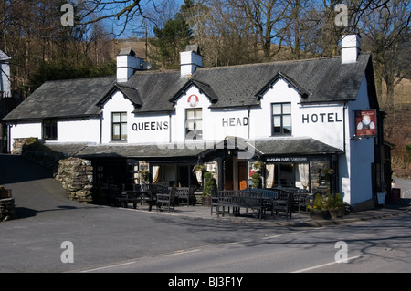 Die Königin Head Pub am Troutbeck im englischen Lake District Stockfoto