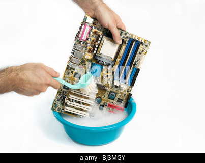 Reinigung des Innenraums eines Computers Stockfoto