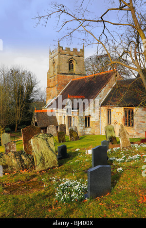 ein Land-Dorf-Pfarrkirche in England - Beoley Worcestershire Stockfoto