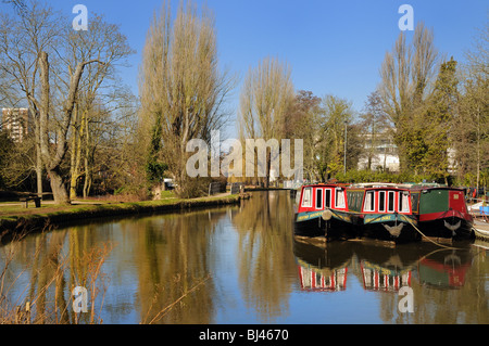 Fluss Wey Navigation, Guildford Surrey UK Stockfoto