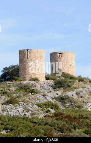 Historische Windmühlen, Berg, Gata de Gorgos, Javea, Costa Blanca, Alicante Provinz, Spanien, Europa Stockfoto