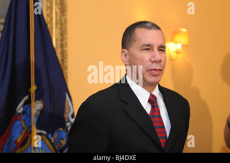 Gouverneur David A. Paterson, Gouverneur des Bundesstaates New York, anlässlich einer Pressekonferenz am 10. März 2010. Stockfoto