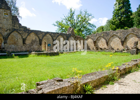 Teil des Originals ruiniert Notre-Dame der Zisterzienser-Abtei Orval, Belgien Stockfoto