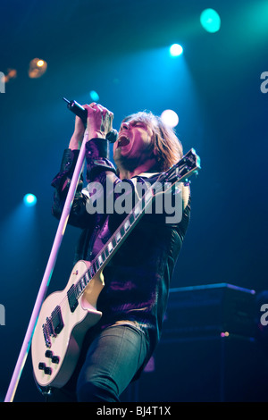 Leben Sie Joey Tempest, Sänger und Frontmann der schwedischen Hard-Rock-Gruppe Europa auf dem Rocksound-Festival in Huttwil, Bern, Ausrüstu Stockfoto