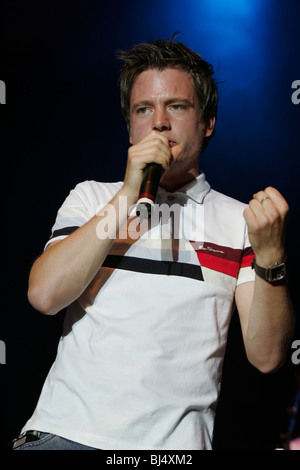 Martin Vandreier aka "Dr. Renz", Sänger der deutschen Hip-Hop-Band Fettes Brot beim Open Air in Ebikon, Luzern, Schweiz Live Stockfoto