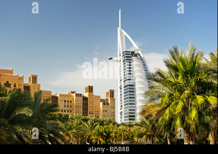 BURJ AL ARAB, 7-Sterne-Hotel, Jumeirah, Dubai, Vereinigte Arabische Emirate, Naher Osten Stockfoto