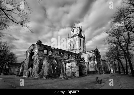 Allerheiligenkirche, zerstört teilweise seit dem englischen Bürgerkrieg in Pontefract, West Yorkshire Stockfoto