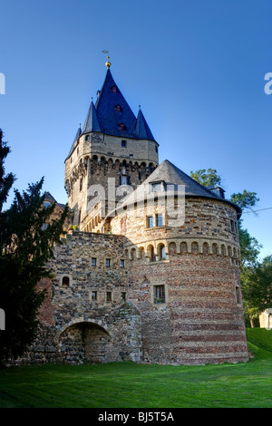 Schloss Huelchrath (Hülchrath) Schloss und Park, Wasserburg in der Nähe von Grevenbroich, Niederrhein, Nordrhein-Westfalen, Deutschland, E Stockfoto