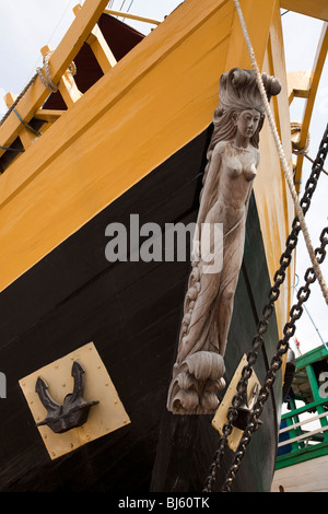 Indonesien, Jakarta, Java, alte Batavia, Sunda Kelapa, hölzerne Traditionssegler Fracht Boot Galionsfigur Stockfoto